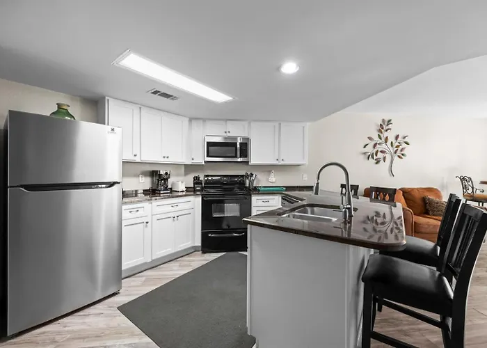Regatta 204 C 2bd, 2ba Apartment