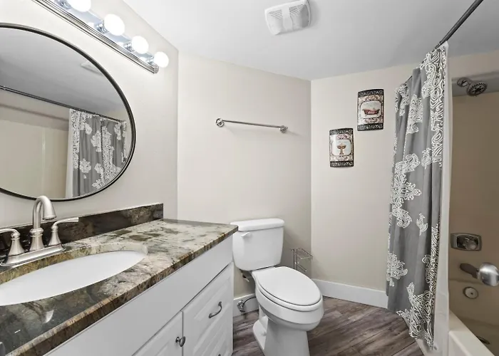 Regatta 204 C 2bd, 2ba Gulf Shores