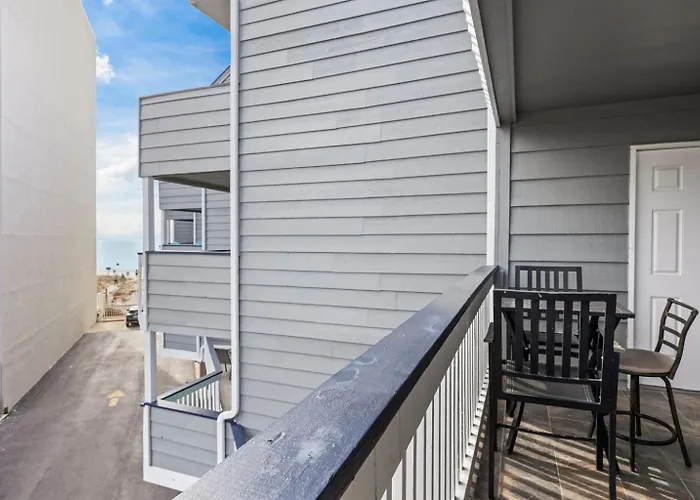 Apartment Regatta 204 C 2bd, 2ba
